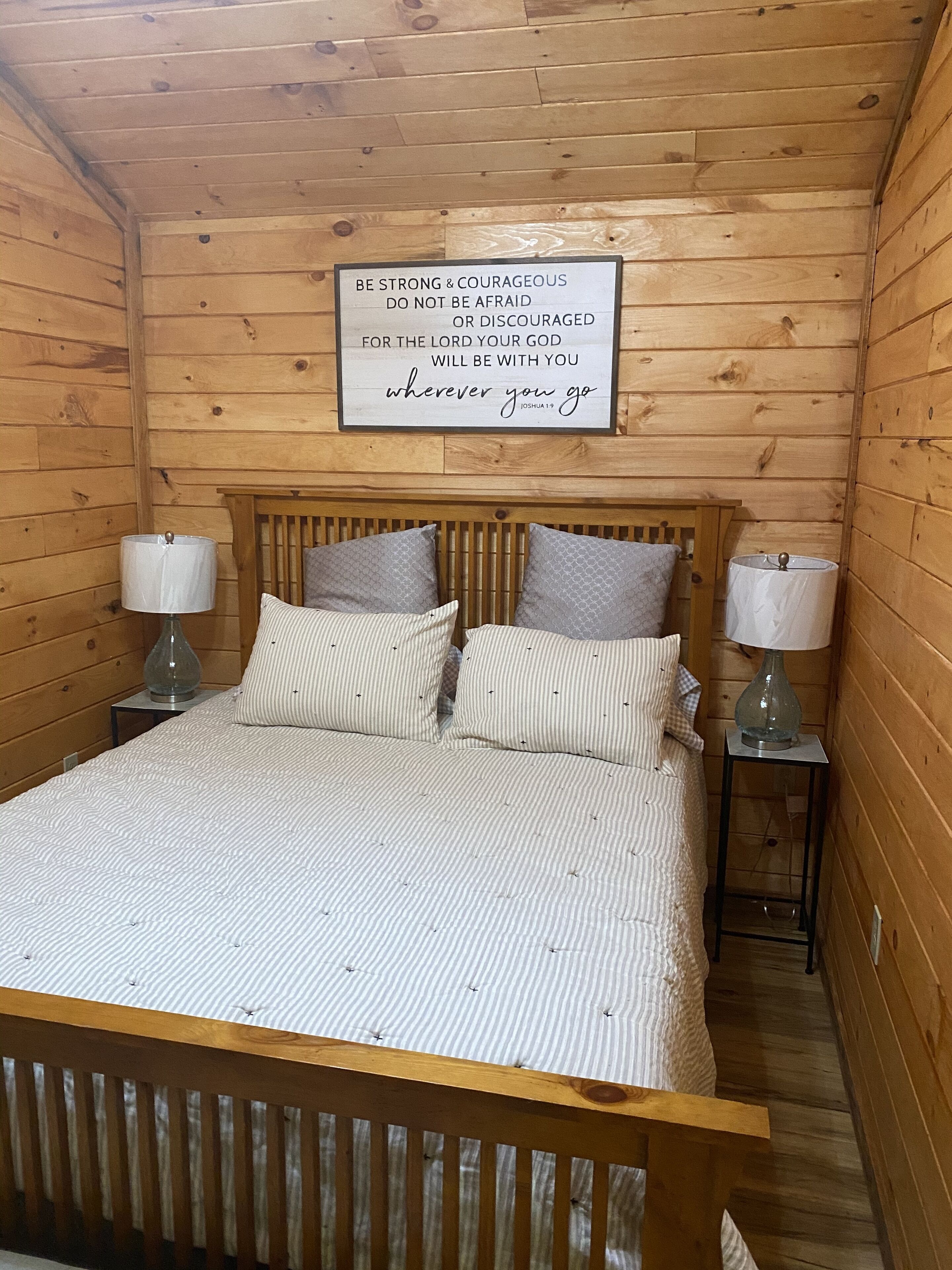 1 多间卧室、免费 WiFi、床单