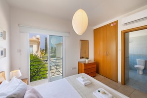 2 Schlafzimmer, Zimmersafe, Bügeleisen/Bügelbrett, kostenloses WLAN