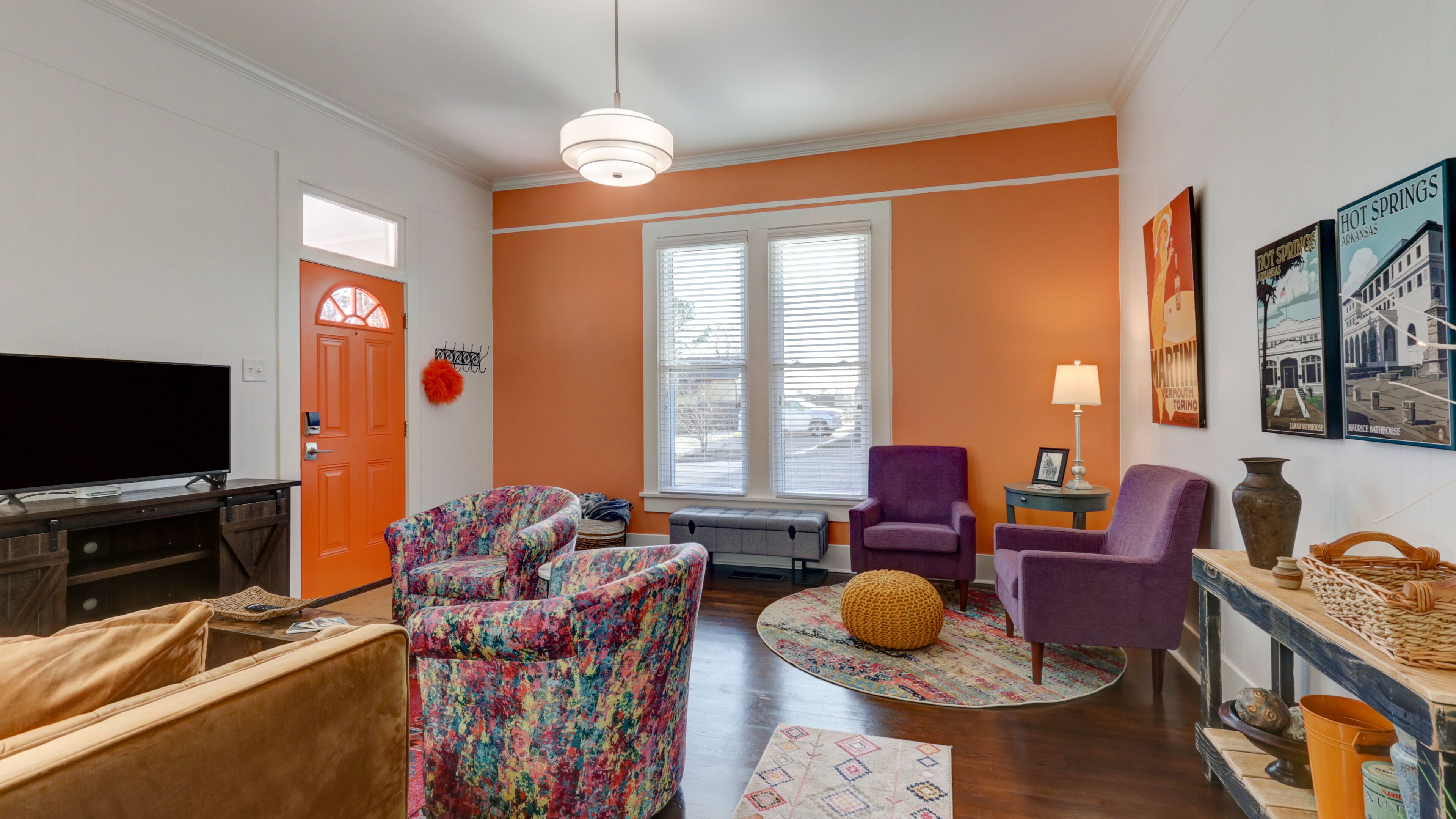 NEW Listing in Downtown Hot Springs!