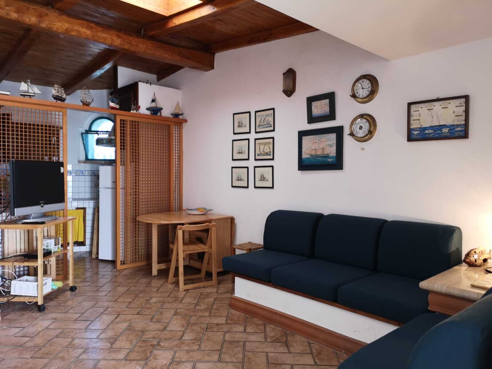 DELIZIOSO APPARTAMENTO FRONTE MARE