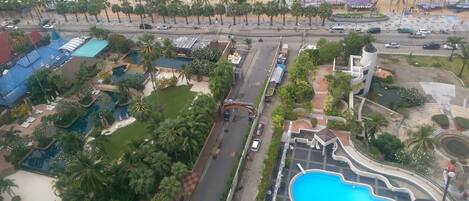 Piscine extérieure, piscine chauffée