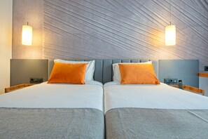 Coffres-forts dans les chambres, bureau