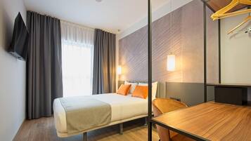 In-room safe, desk, laptop workspace, blackout curtains