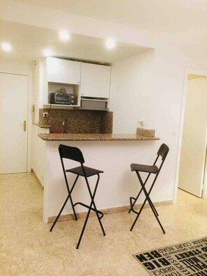 Private kitchen - STUDIO 50 METRES FROM THE PROMENADE DES ANGLAIS (Nice)