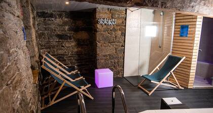 Lovin'Room Romantic Suite with private Jacuzzi