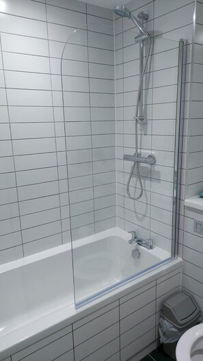 Villa, 1 Queen-Bett | Badezimmer