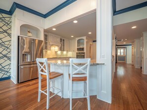 Fridge, microwave, oven, stovetop - 16 Spinnaker Court at The Sea Pines Resort (Hilton Head Island)
