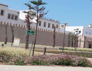 Enceinte de lâhĂ©bergement