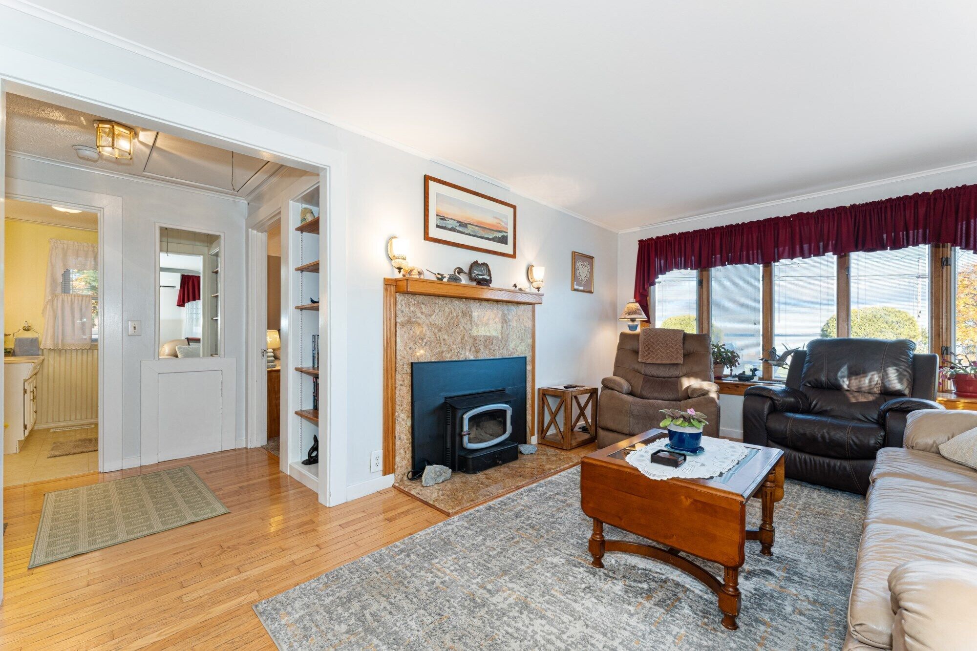 Smart TV, DVD player, books, music library