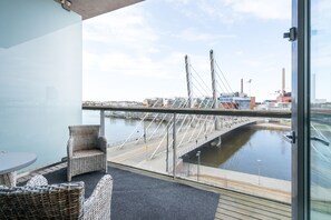 Balcony - Hiisi Hotel Helsinki Jätkäsaari (Helsinki)