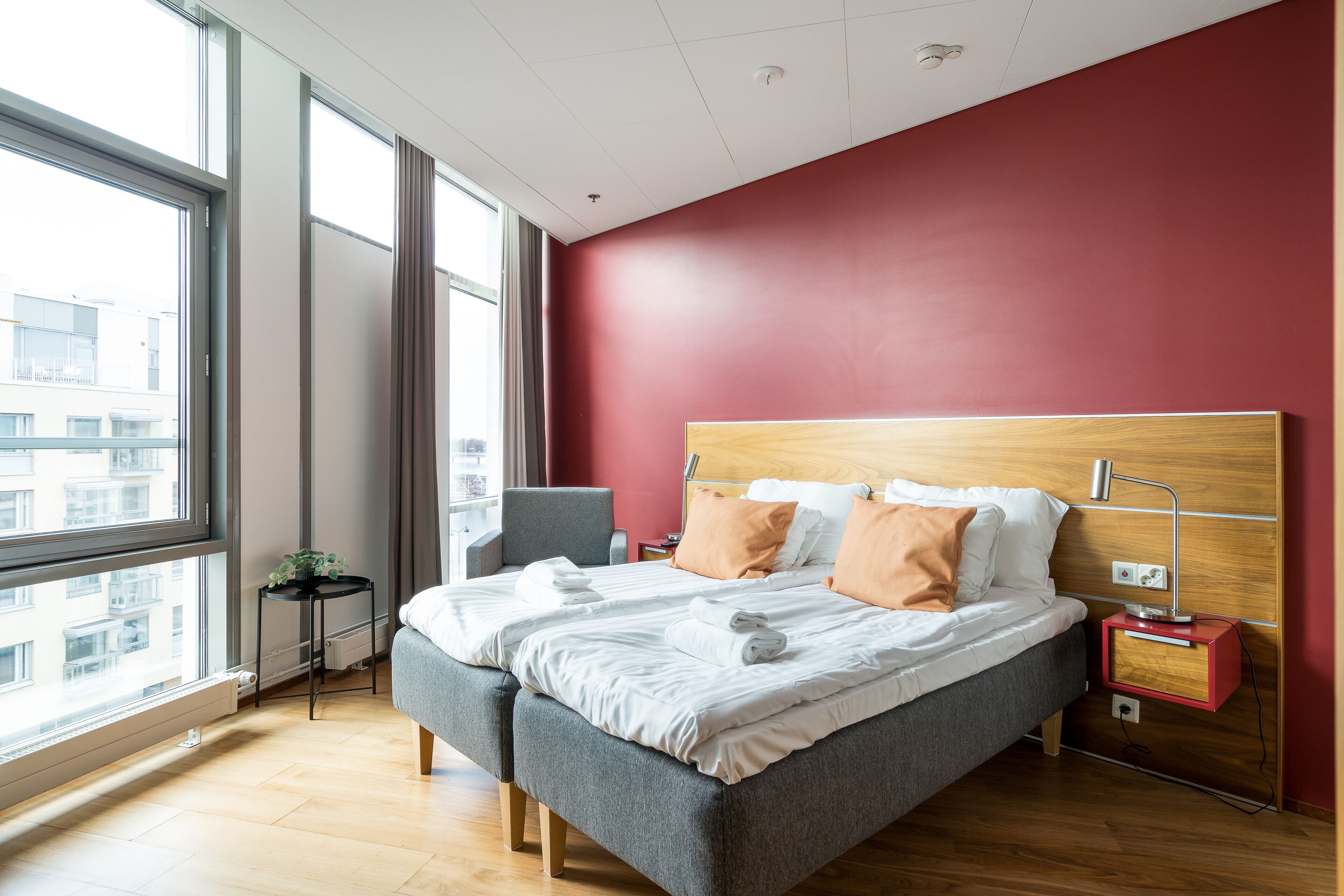 standard quadruple room | desk, blackout curtains, soundproofing, free wifi