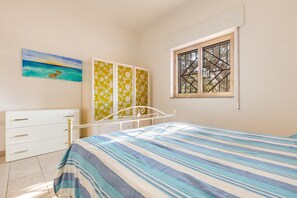 3 camere, ferro/asse da stiro