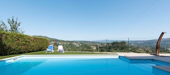 Casa Guimas - Four Bedroom House, Sleeps 10