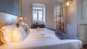Wi-Fi de cortesia, roupa de cama