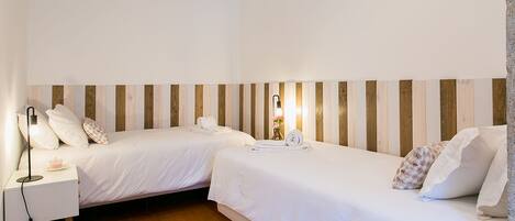 3 chambres, fer et planche Ă repasser, Wi-Fi gratuit, draps fournis