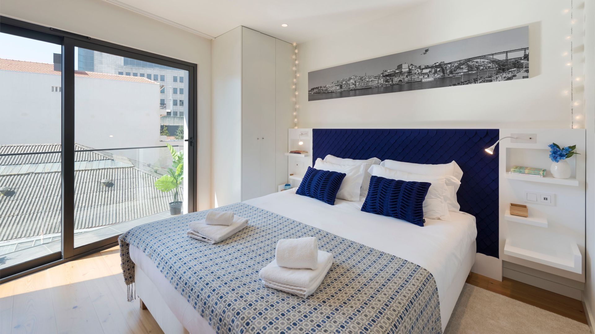 Iron/ironing board, free WiFi, bed sheets
