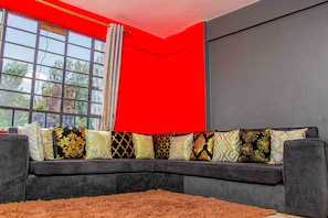 Living area - Comfy furnished apartment in Embu. Perfect for your stay. (Embu)