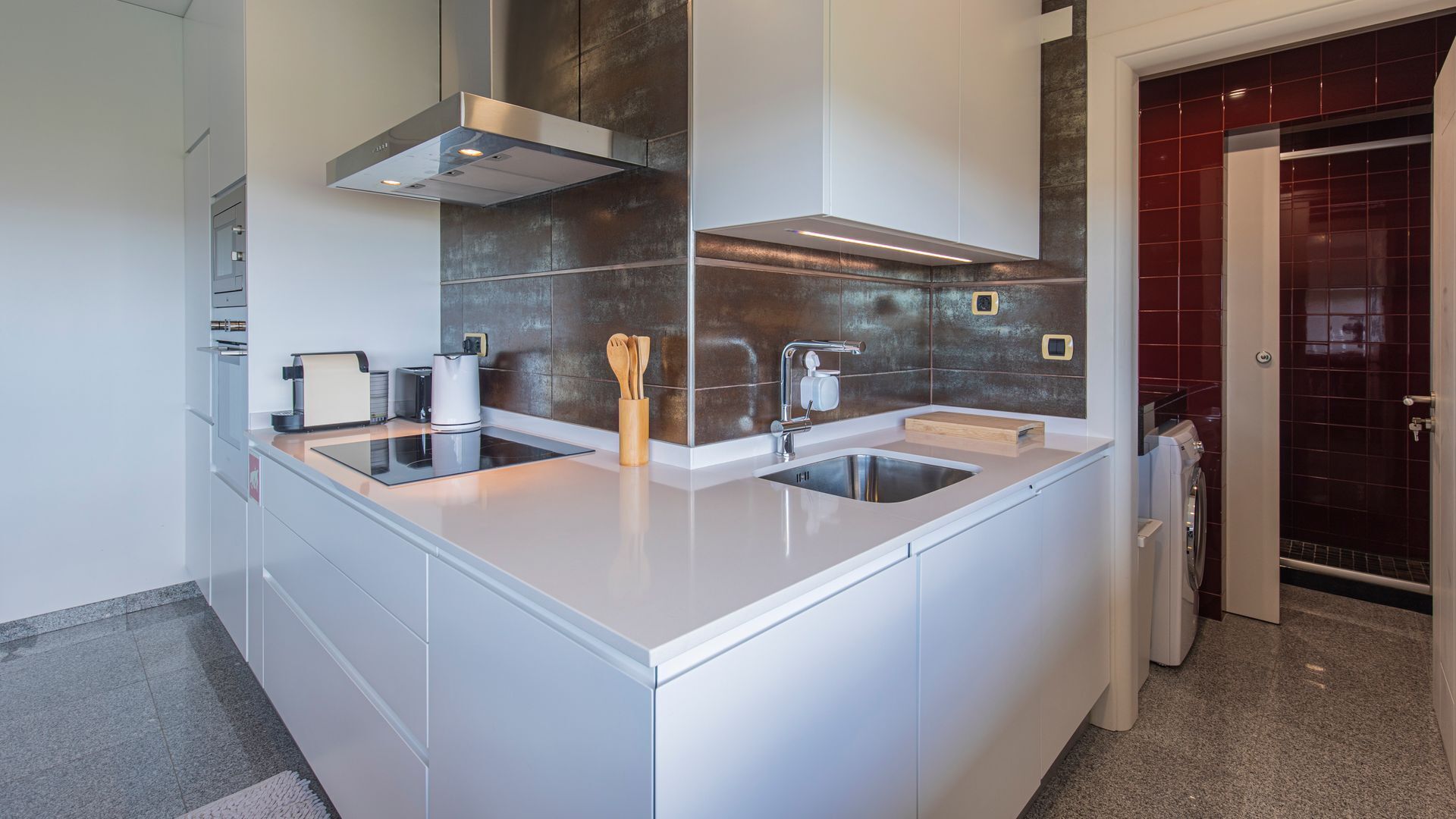 Trendy 1BDR Apartment w/ River View by LovelyStay