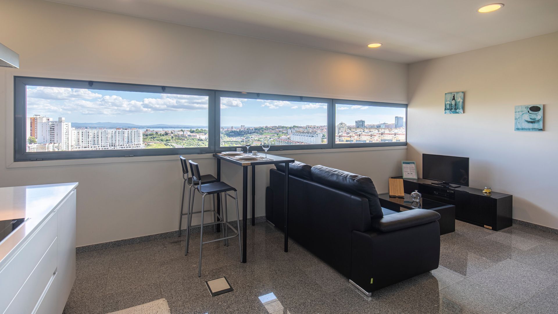 Trendy 1BDR Apartment w/ River View by LovelyStay