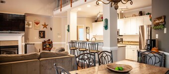 Spacious Home Close to Lots of Out/Indoor Activities Evans, GA