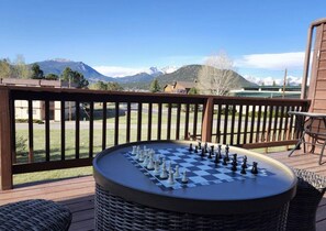 Property grounds - Spacious Family Getaway, King Beds, Hot Tub, RMNP (Estes Park)