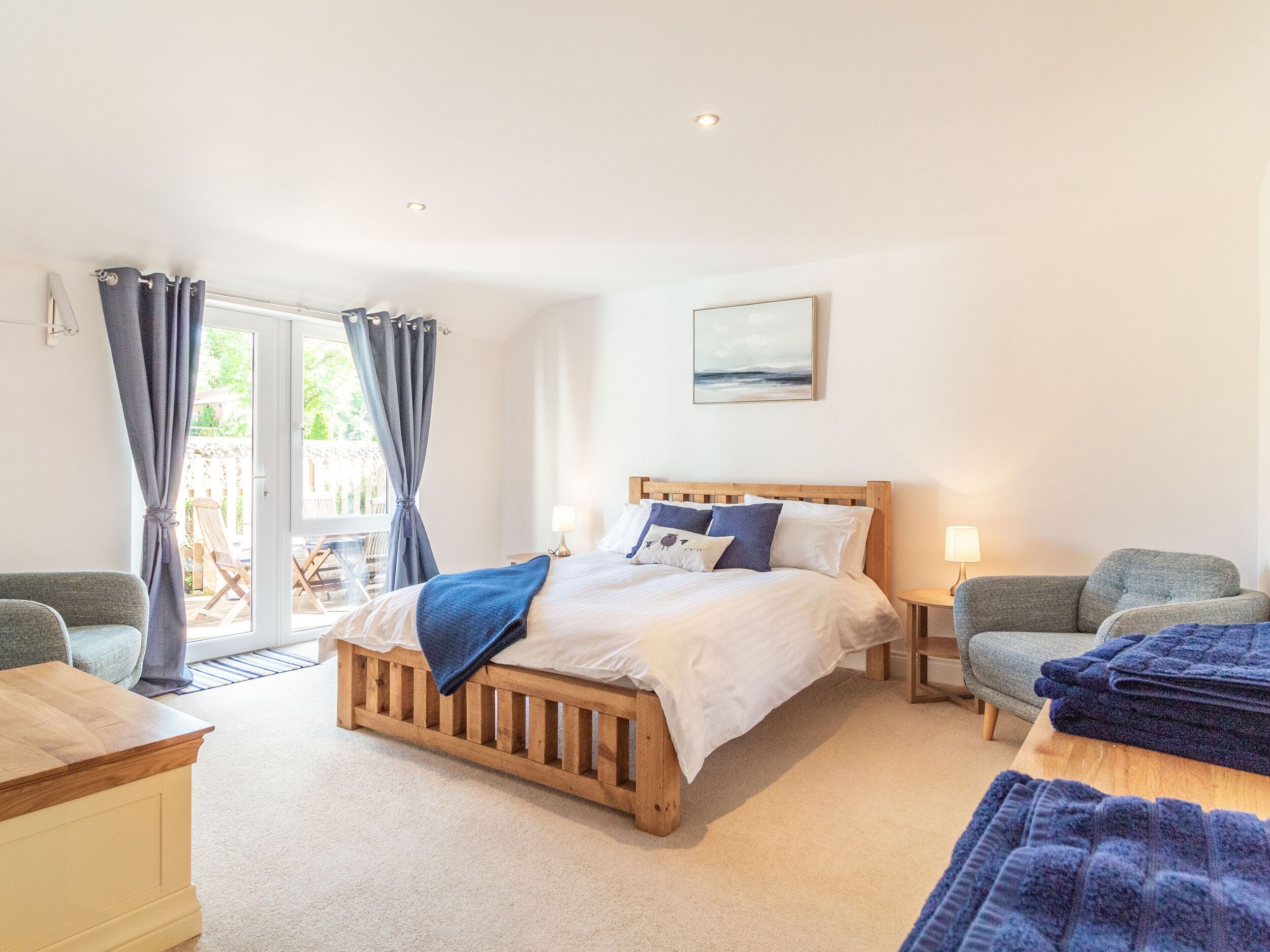 المنشأة من الداخل