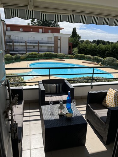 Appartement tout confort 42m2 pour 4 personnes avec sa piscine !