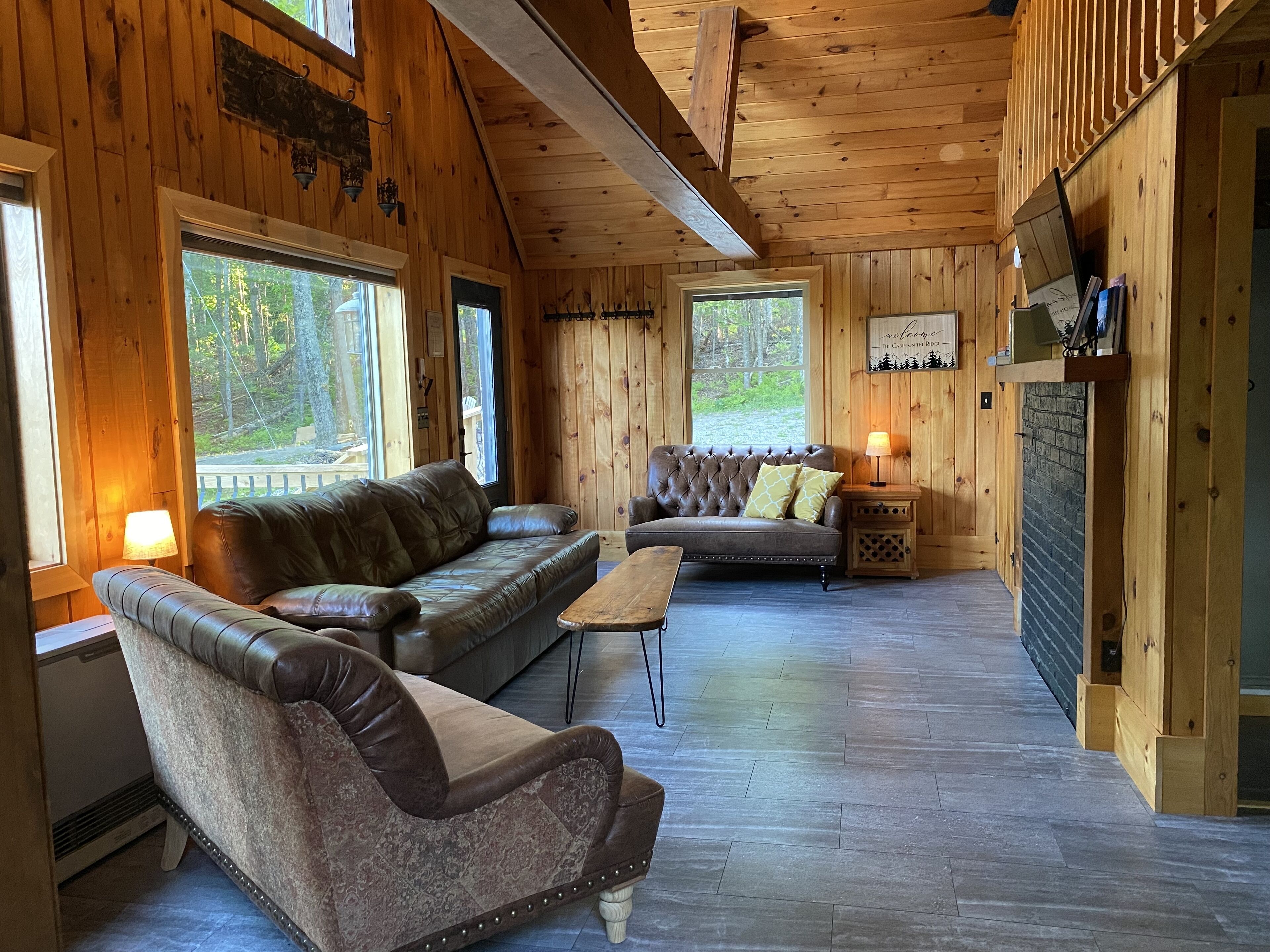 Whole Cabin Home! Getaway to Mountain Views! Near Flagstaff Lake and Sugarloaf!