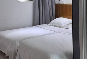 Room - Dongfang Hotel (Shenzhen)