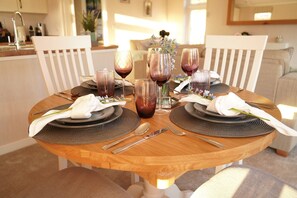 Classic Apartment, Ensuite (With Hot Tub) | Interior - Hollicarrs - Bluebell Lodge (York)