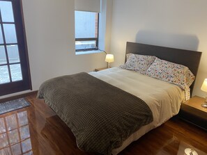 2 Schlafzimmer, Schreibtisch, WLAN, Bettwäsche