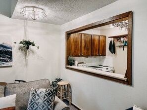 Interior - 73SW - WiFi - F/P - W/D - Sleeps 6 by RedAwning (Glacier)