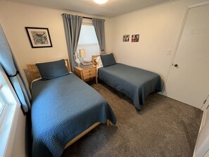 2 Schlafzimmer, Reisekinderbett, kostenloses WLAN, Bettwäsche