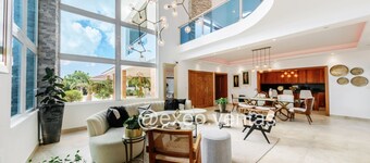 LUXURY VILLA PARA 20 PERSONAS