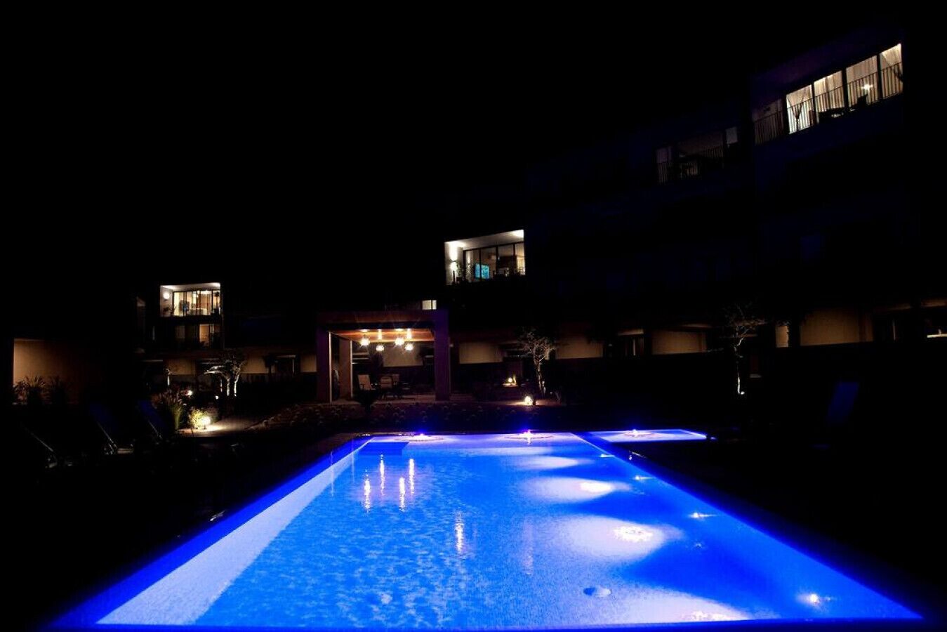 Cabo Miro 2A 3bd · LUX Memory Foam Cal-King