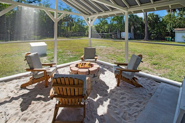 Terrace/patio - 2 spacious Homes, gated in Golden Gate Estates Naples, FL (Naples)