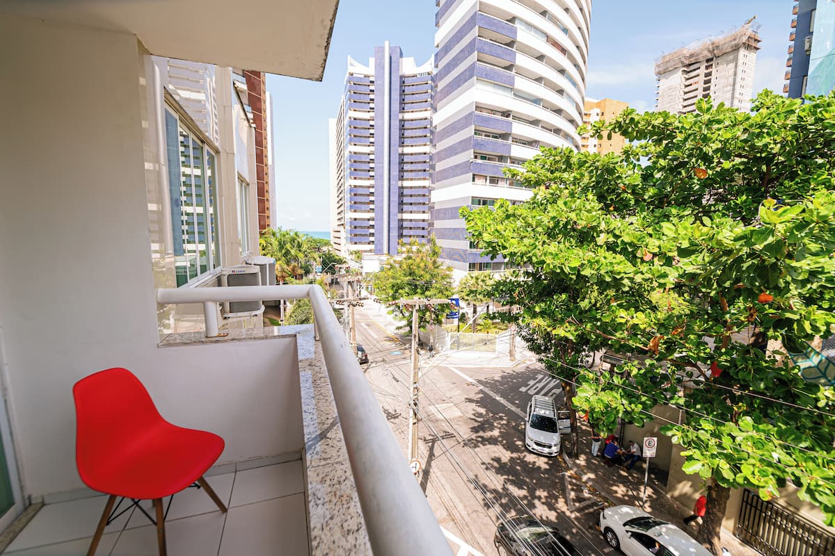 Double Room, Patio | Minibar, free WiFi, bed sheets