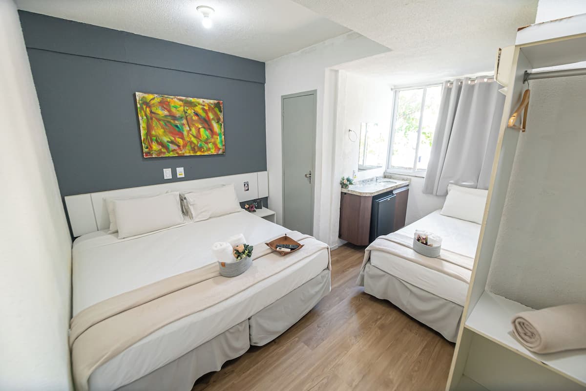 Superior Triple Room | Minibar, free WiFi, bed sheets