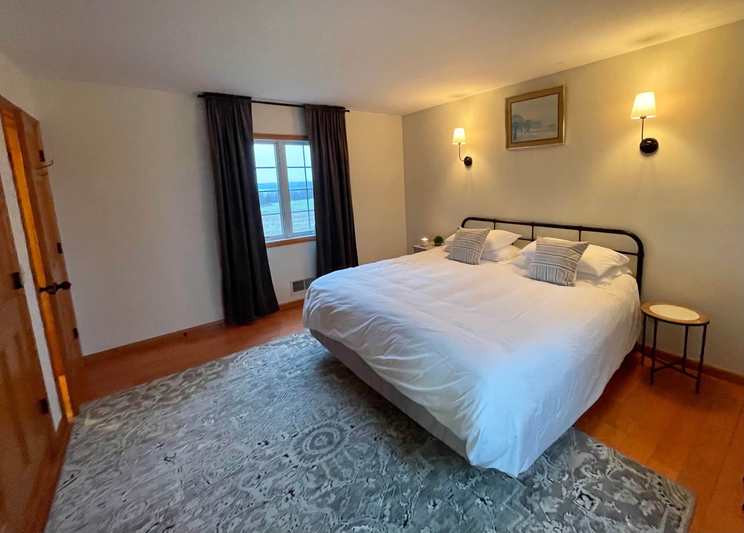 3 bedrooms, iron/ironing board, travel crib, WiFi