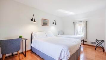 3 bedrooms, iron/ironing board, travel crib, WiFi