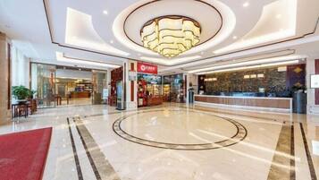 المنشأة من الداخل