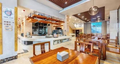 Hongfeng Qiaolian Hotel