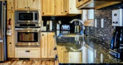 Cozy Cabin with Beautiful Views. Minutes from Downtown Custer