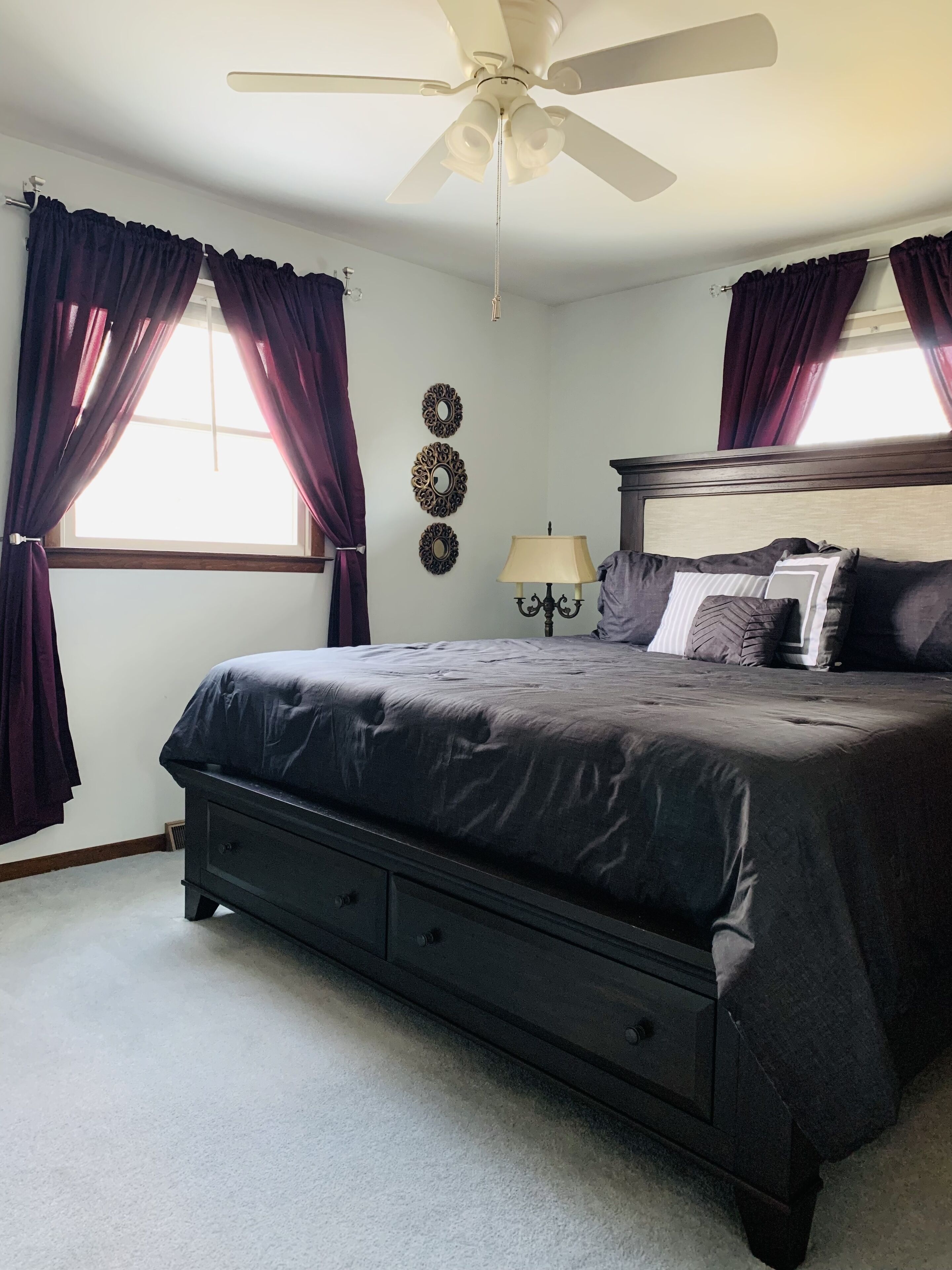 3 Min Drive to Bronner's! Breakfast with Private Chef! 