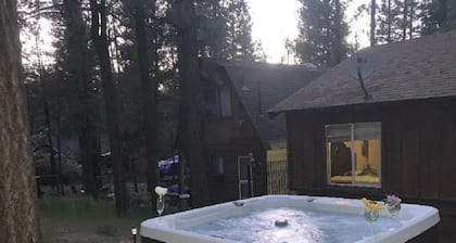 Tibetan Theme Cozy Cabin Minutes 2 Slopes + Hot Tub - Big Bear Lake