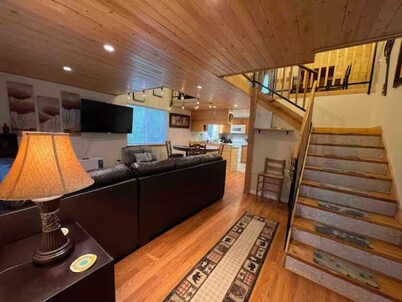 ECO Forest Cabin Families and Pets Welcome