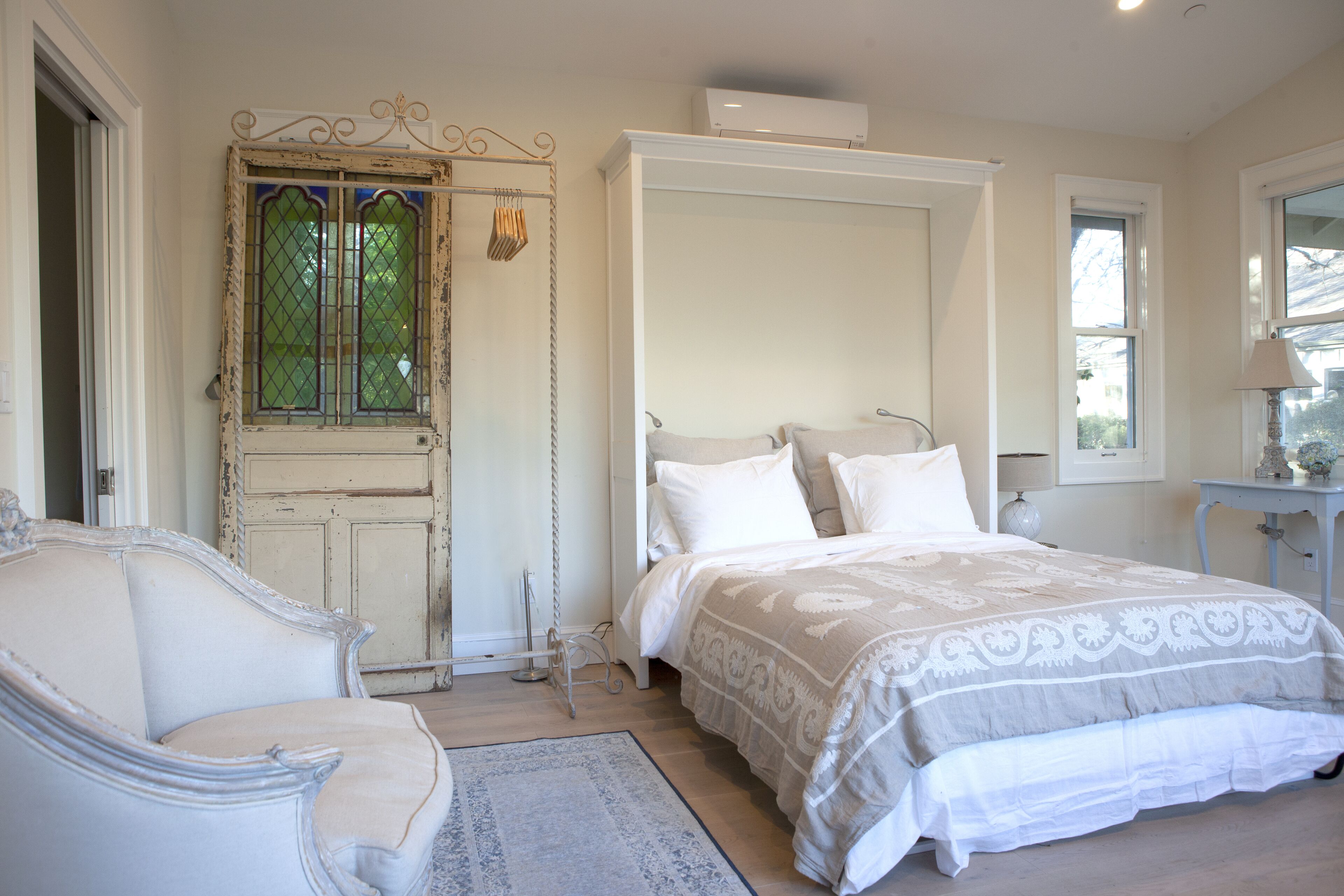 The Sonoma Nest, A charming farm experience