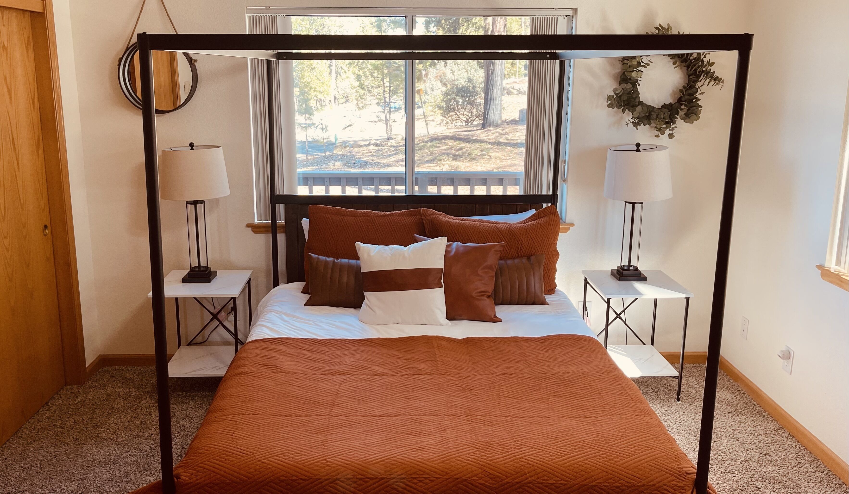 4 habitaciones, escritorio, wifi gratis y ropa de cama 