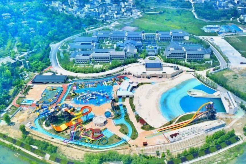 Shiqian Fodingshan Hot Spring Town Yutangsheng Hot Spring Resort ...