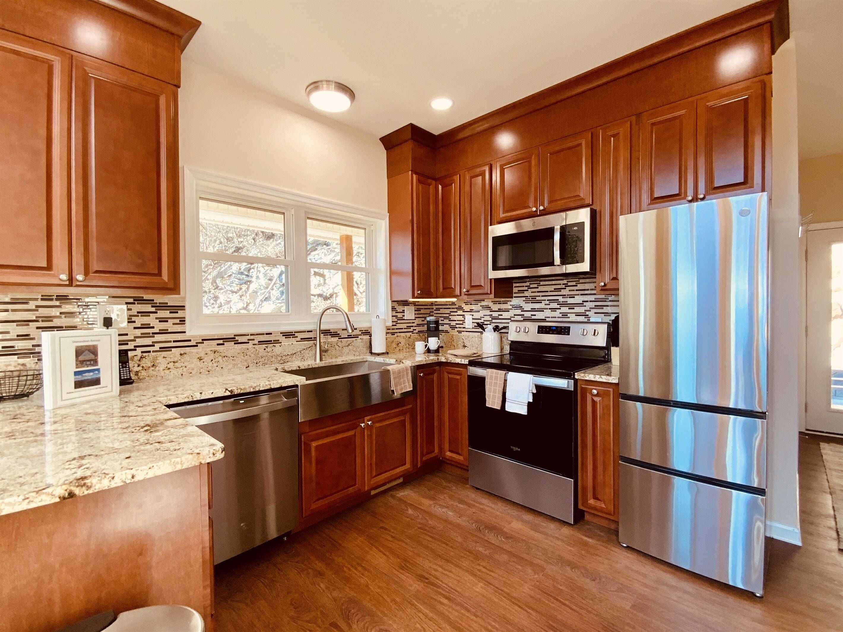 Pet-Friendly Shenandoah Retreat- Hot Tub, Fast Wi-Fi, Gorgeous Views!